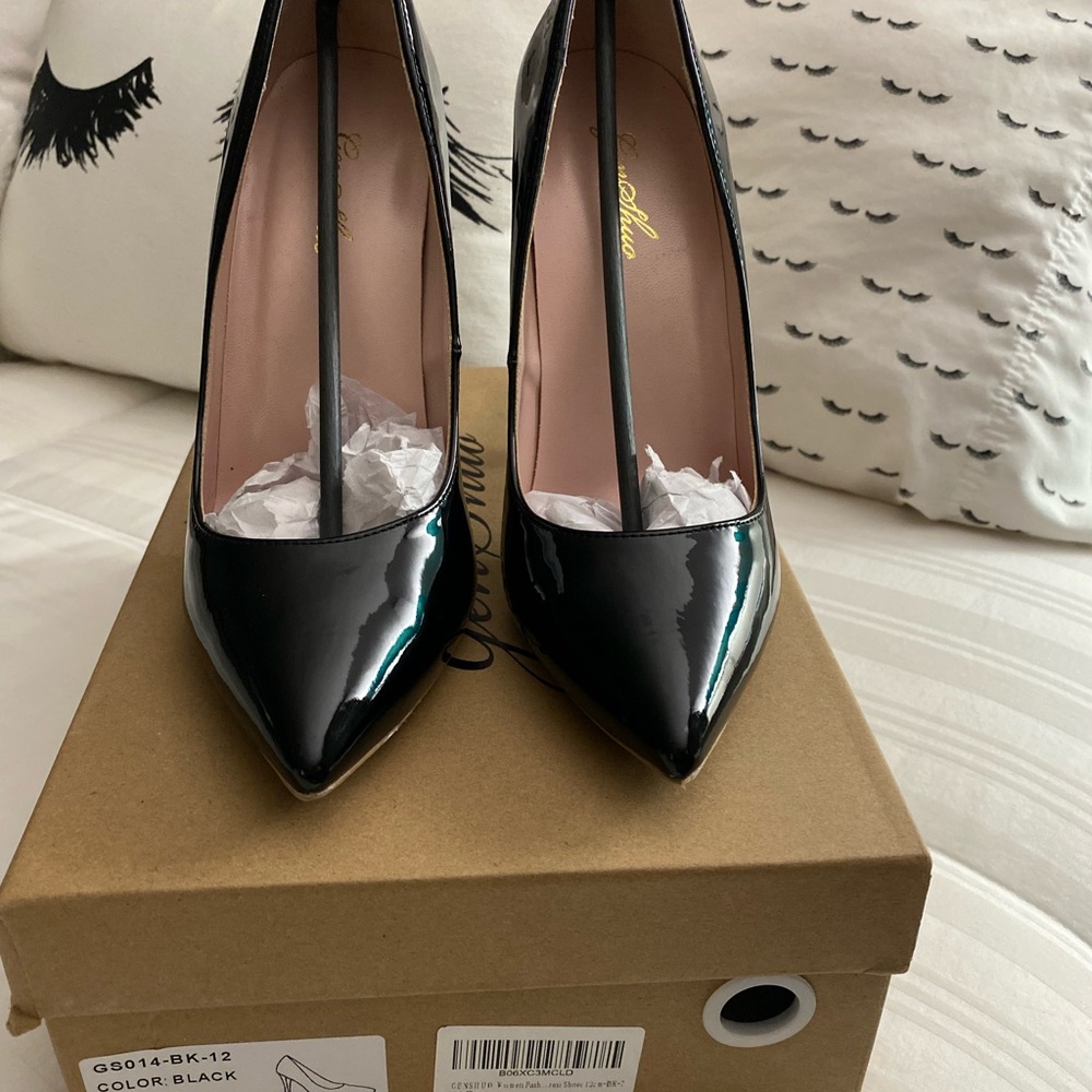 Black 7 inch Stilettos, size 7